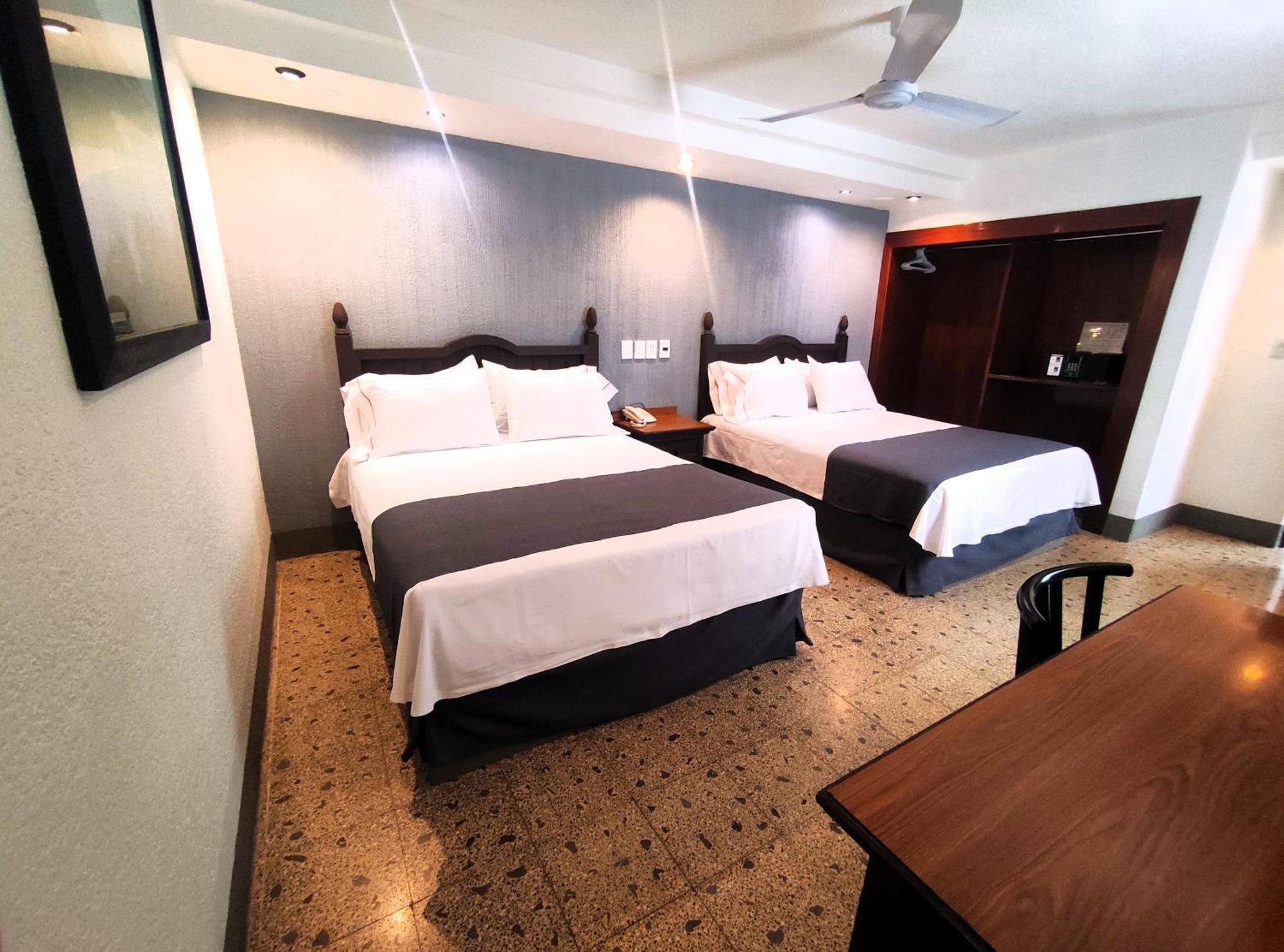 Hotel Habana เม็กซิโกซิตี้ ภายนอก รูปภาพ